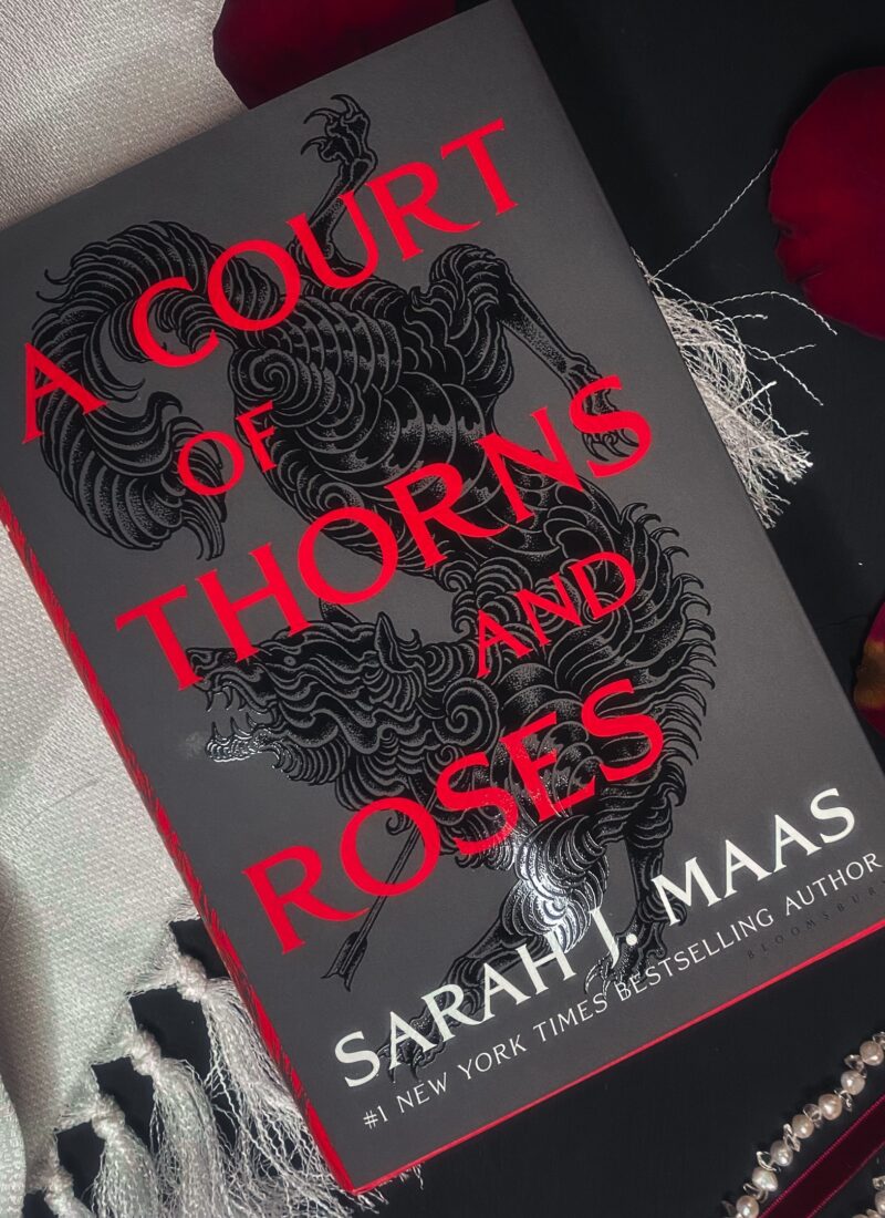 Book Review: A Court of Thorns and Roses (ACOTAR)